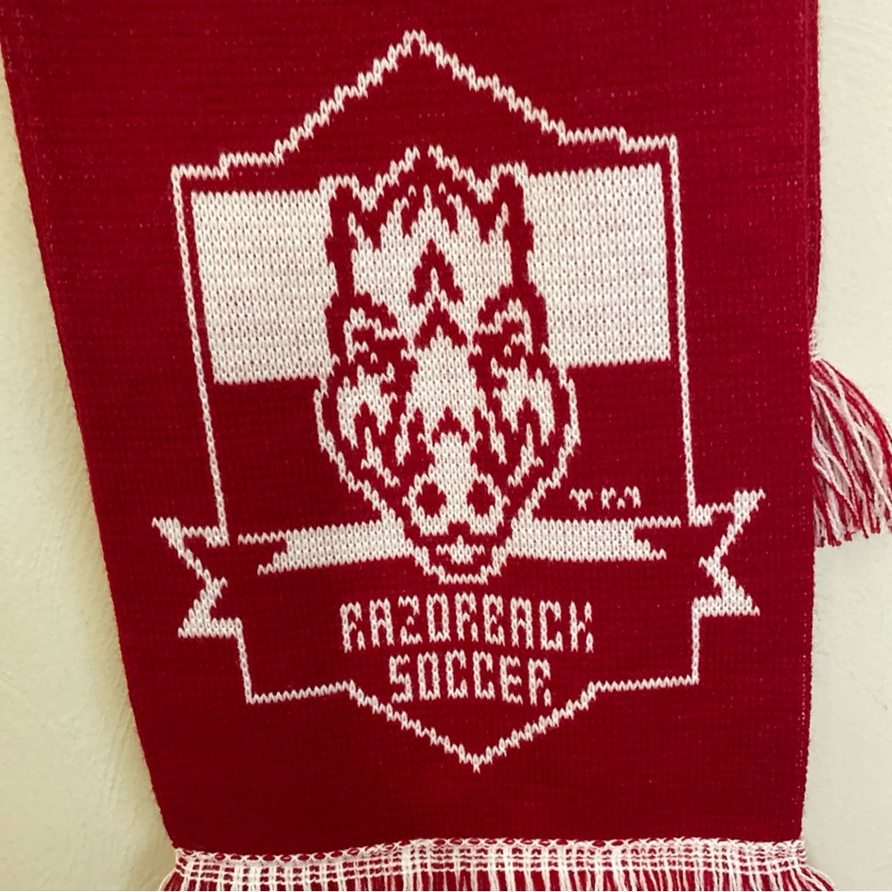 Red Razorback Soccer Scarf 1996-2016 - Picture 7 of 13
